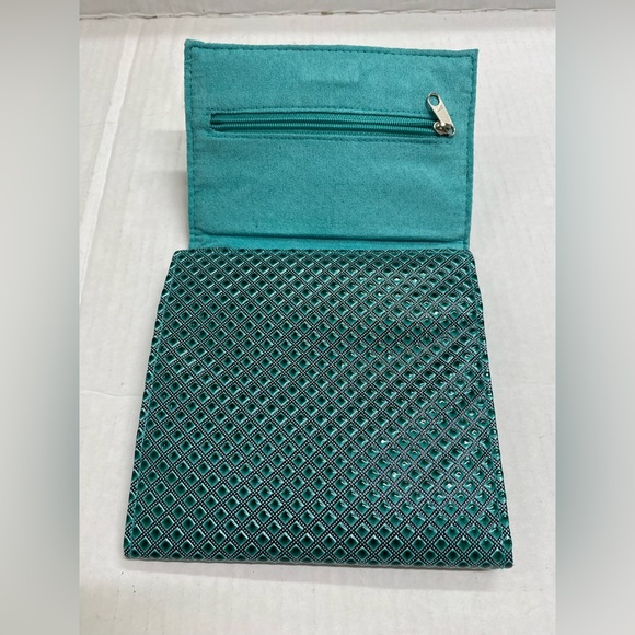 Traveling Jewlery pouch - Picture 3 of 7